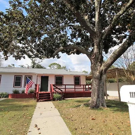 Navy Point Bungalow